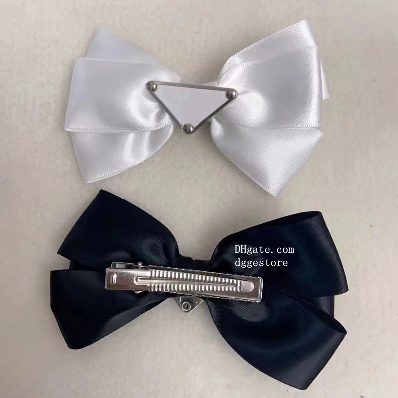 free shipping Designer Dog Bows with Alligator and Triangle Decoration for Small Medium Dogs Bowknot Clips Cat Puppy Yorkshire Grooming Hair Accessori