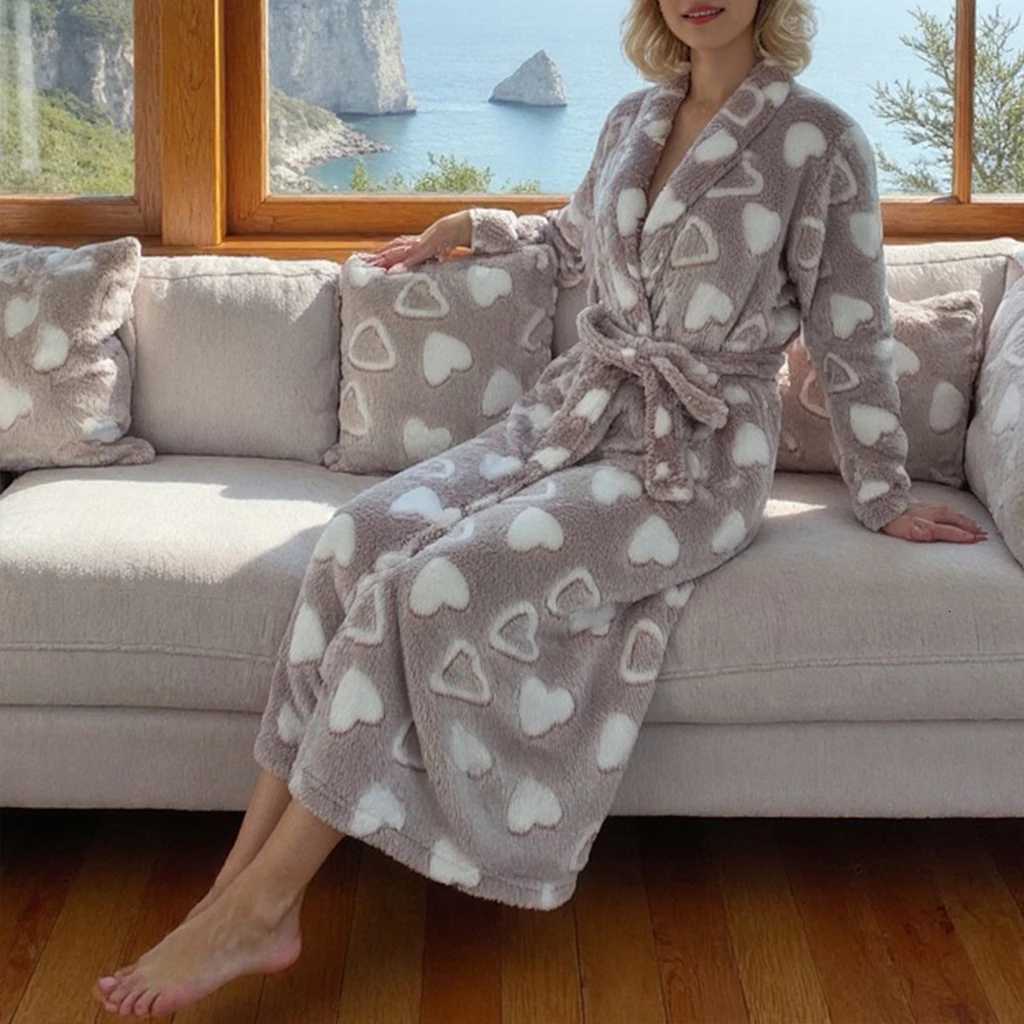 Womens Thick Flannel Bathrobe Heart Print Long Sleeve Fuzzy Plush Shawl Collar Bath Robe with Belt C251104