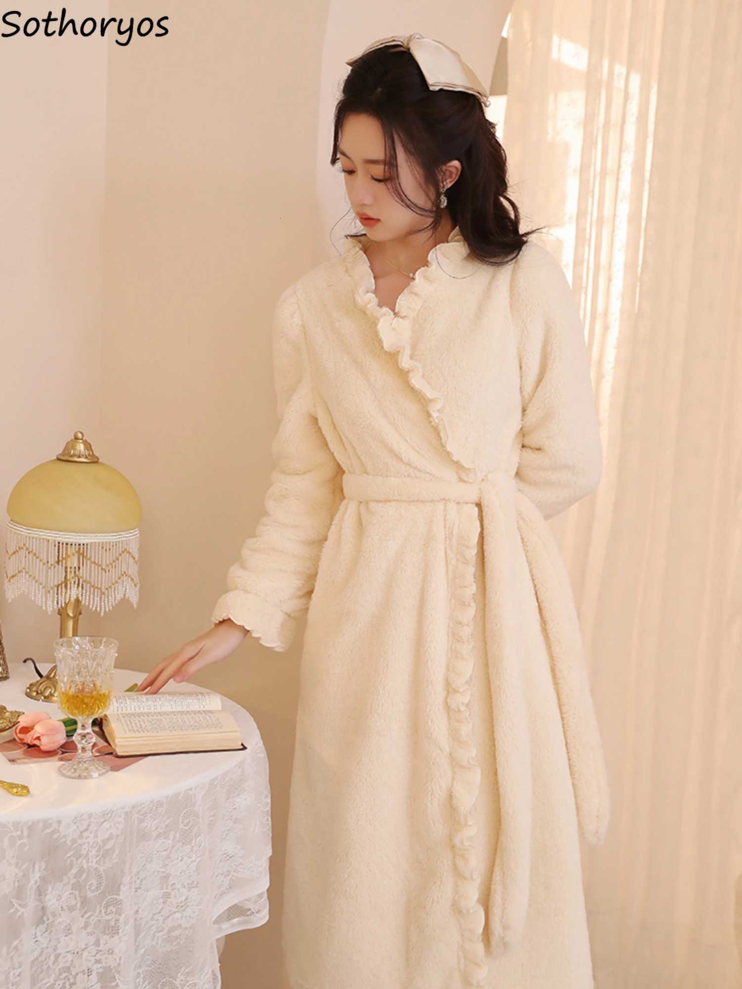 Winter Coral Fleece Robes Women Solid Ruffles Plush Plus Velvet Thicker Sleepwear Soft Comfortable Long Bathrobe Females Simple C251104