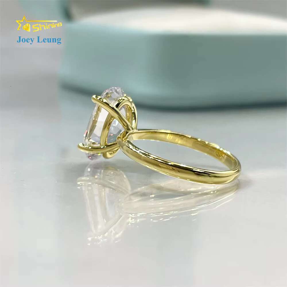Gorgeous 925 Silver Gold Plated Women Jewelry Iced Out Classic Solitair Big Oval Cut Engagement Ring for Women