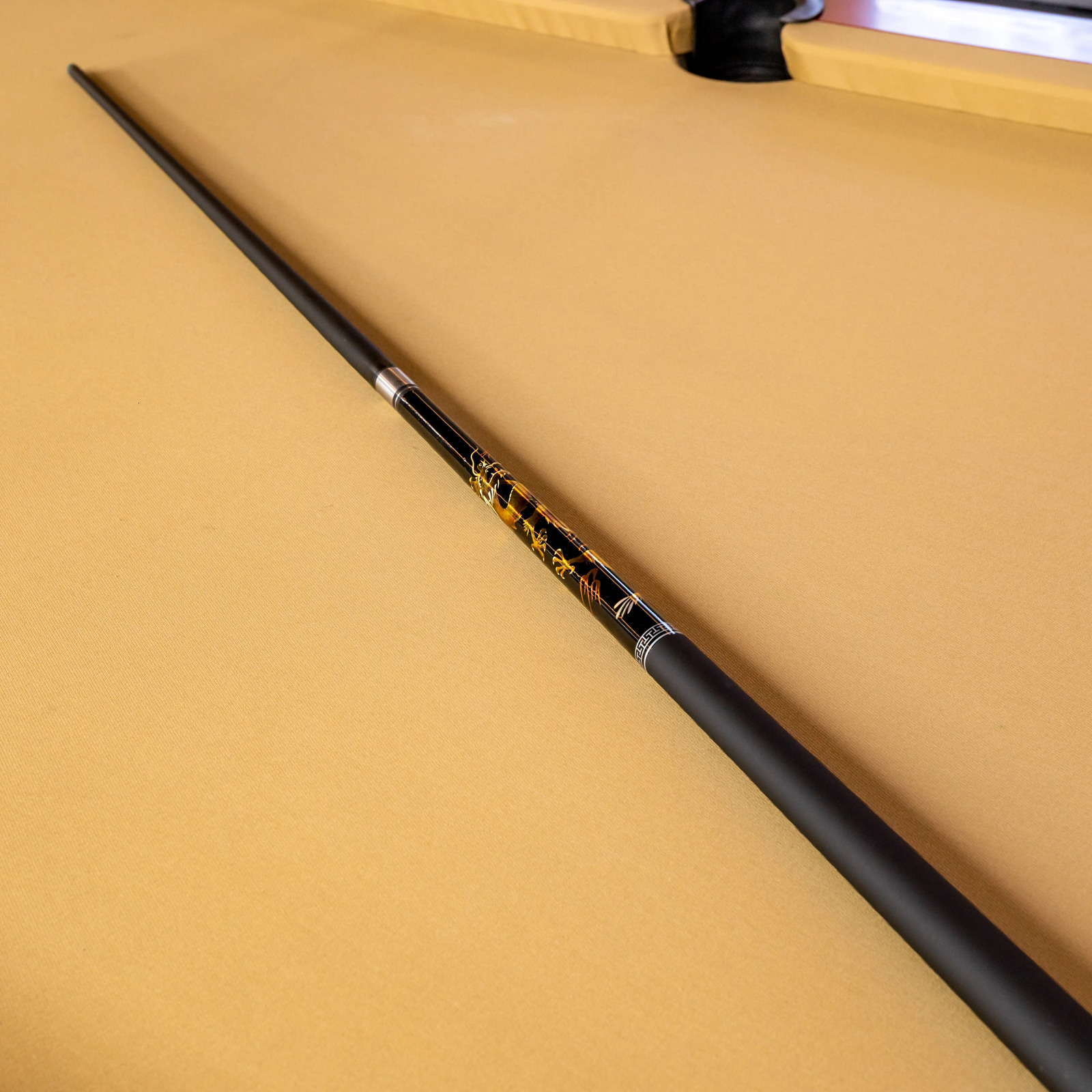 Professional Carbon Fiber Billiards Cue Stick Chinese Dragon n 13mm Tip Ideal for Nine Ball and Carom Durable 251104