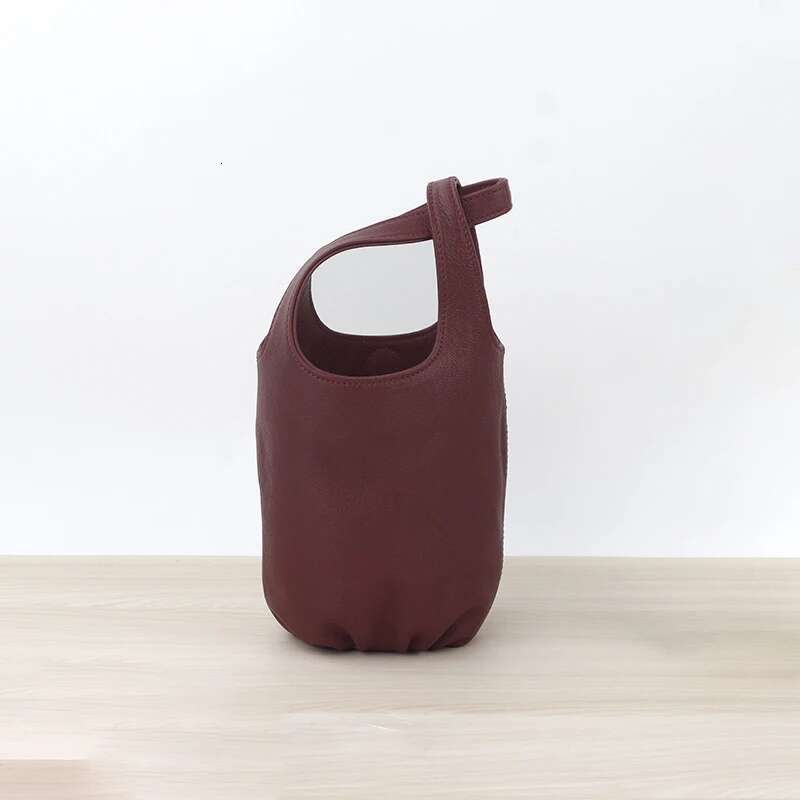 Sheepskin Bucket 2025 New Japanese Literary Genuine Leather One-Shoulder Crossbody Fashion Women's Vintage Handbag Bag