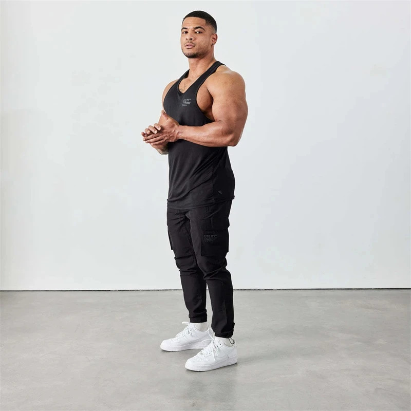 Summer Outdoor Solid Color Quick Drying Breathable Elastic Vest Jogging Gym Running Sleeveless T-shirt Mens Crew Neck Vest 250402