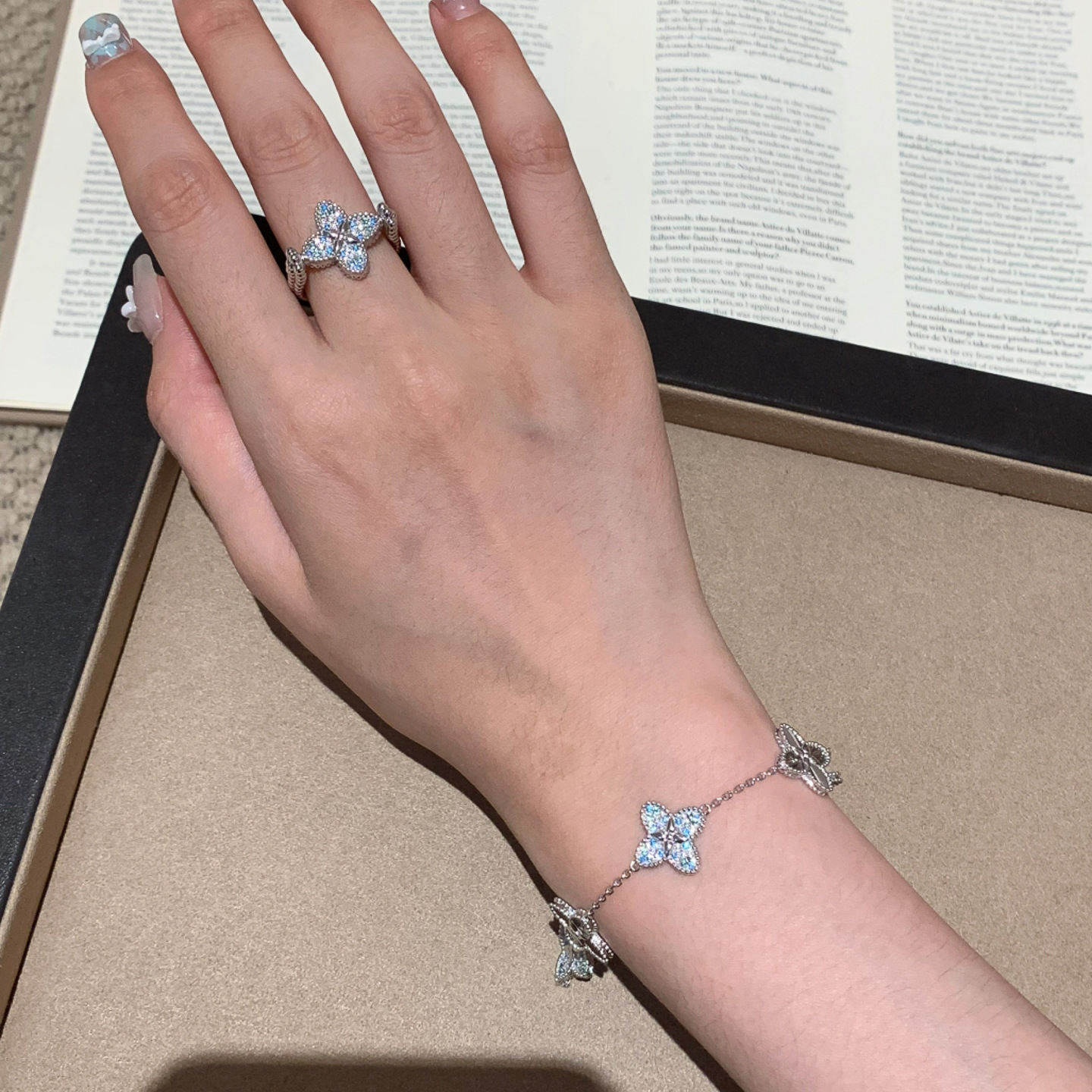 Korean Style Ins Zircon Flower Sweet Elegant Everyday Versatile Bracelet Light Luxury Niche Commuting Jewelry - view 4