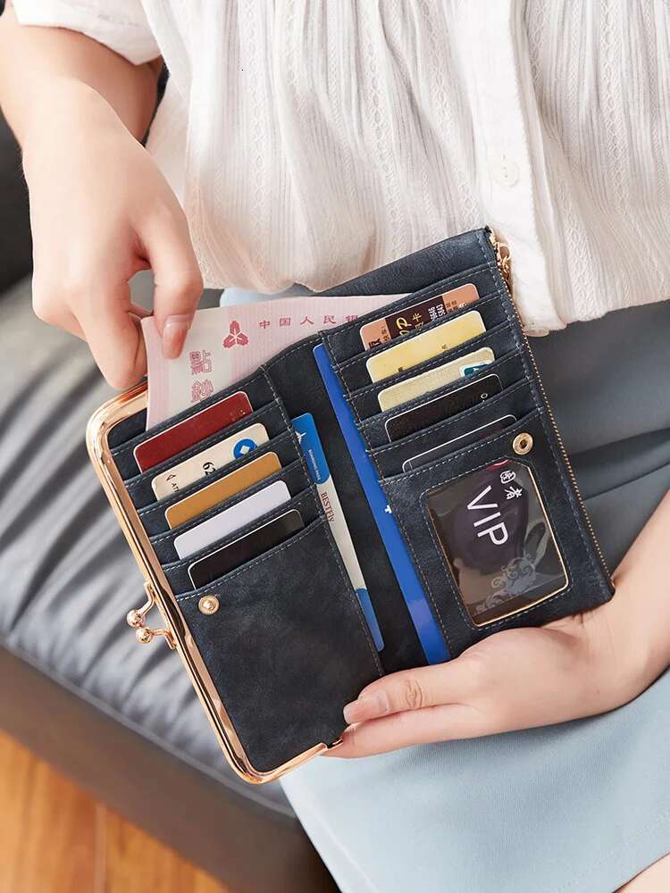 2025 new solid color multifunctional long wallet retro tote bag coin wallet designer women's card clip zipper wallet2