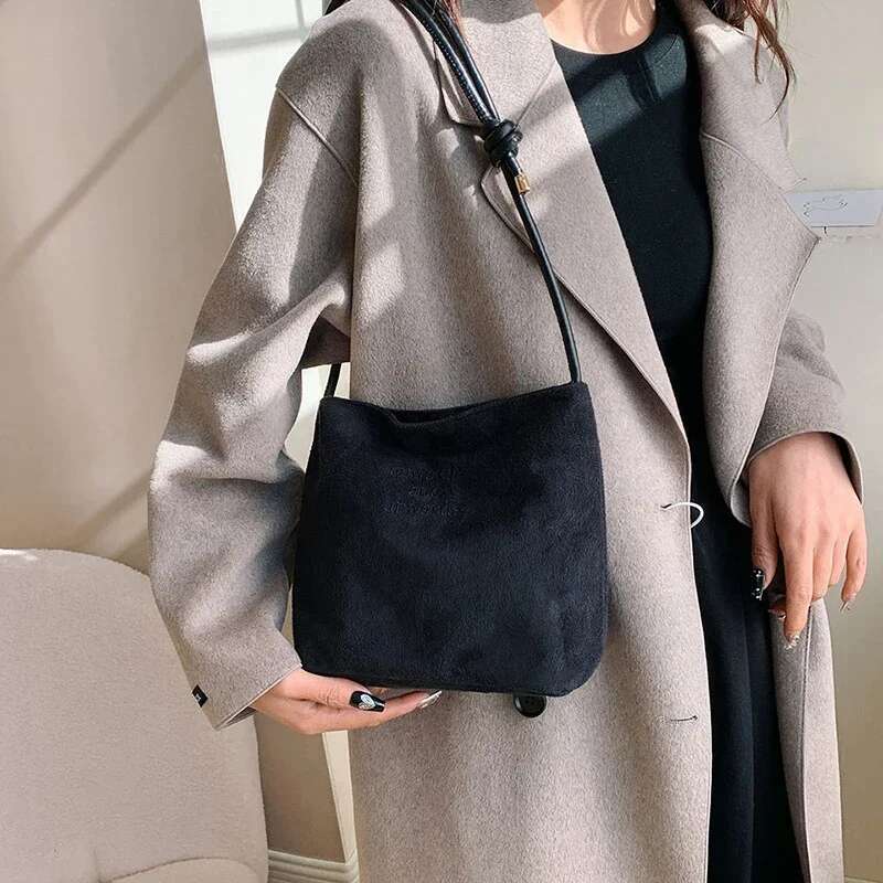 Retro Women's Suede Trendy Underarm Handbag Autumn New Bucket Female Bag with Adjustable Shoulder Strap