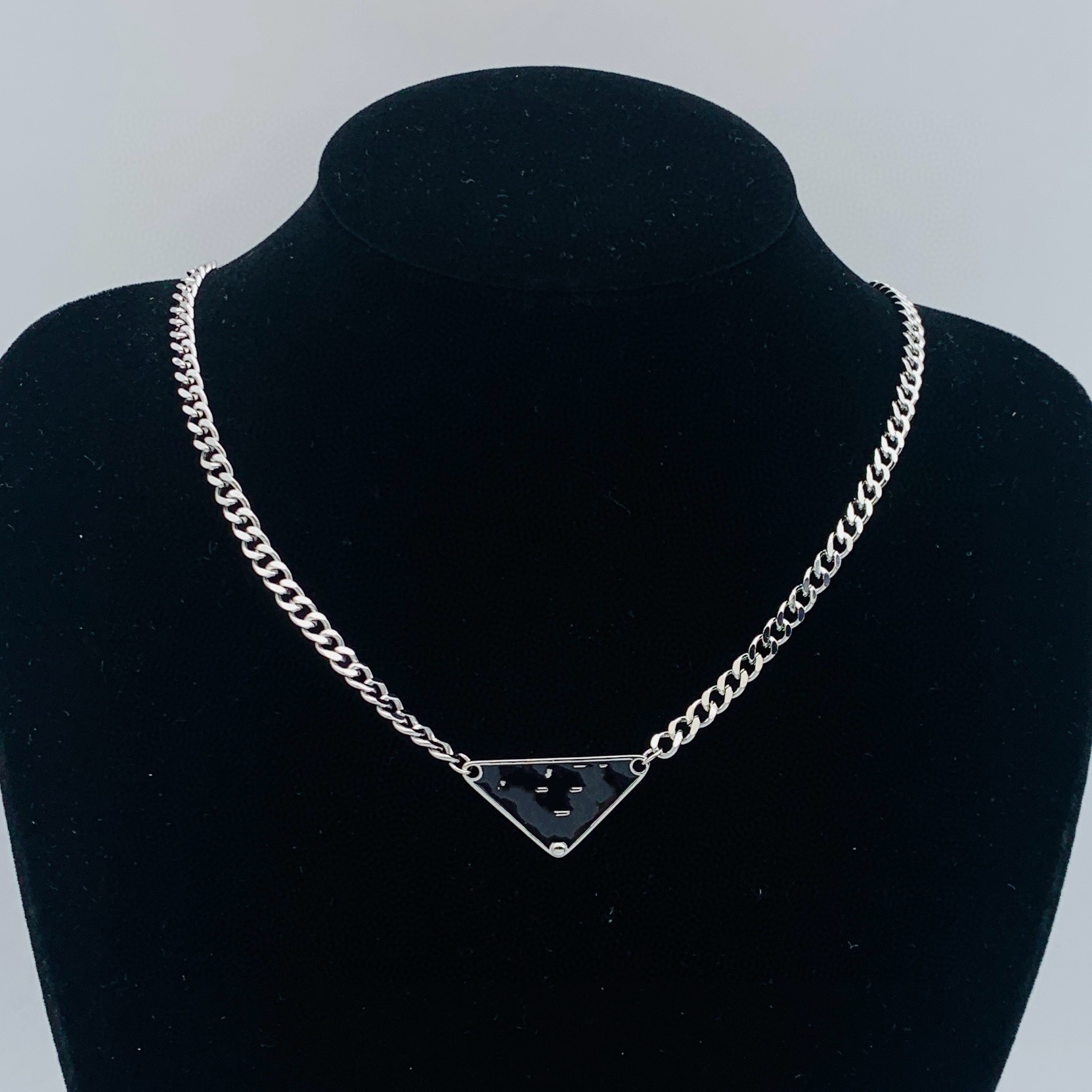 Luxury designer girls boys black white tri-angle diamond chain pendant choker necklace 18K Gold Silver branded engrave back women men wedding Jewelry