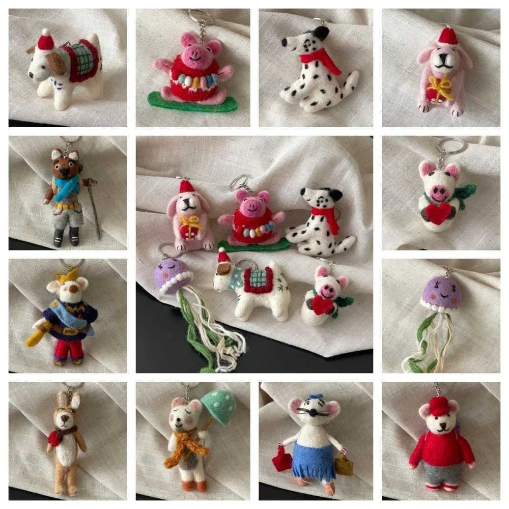 Mountain Climbing Bear Wool Felt Animal Pendant Mouse King Dalmatian Puppy Nepal Felt Keyring Jellyfish Skateboard Piglet C251104