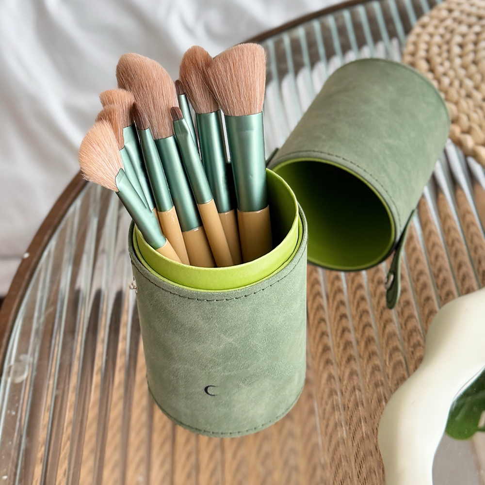 2025 New Designer Cylinder Brush Letter Logo Makeup Tool 10pcs/set with Storage Tube Girl Valentine's Day Birthday Gift