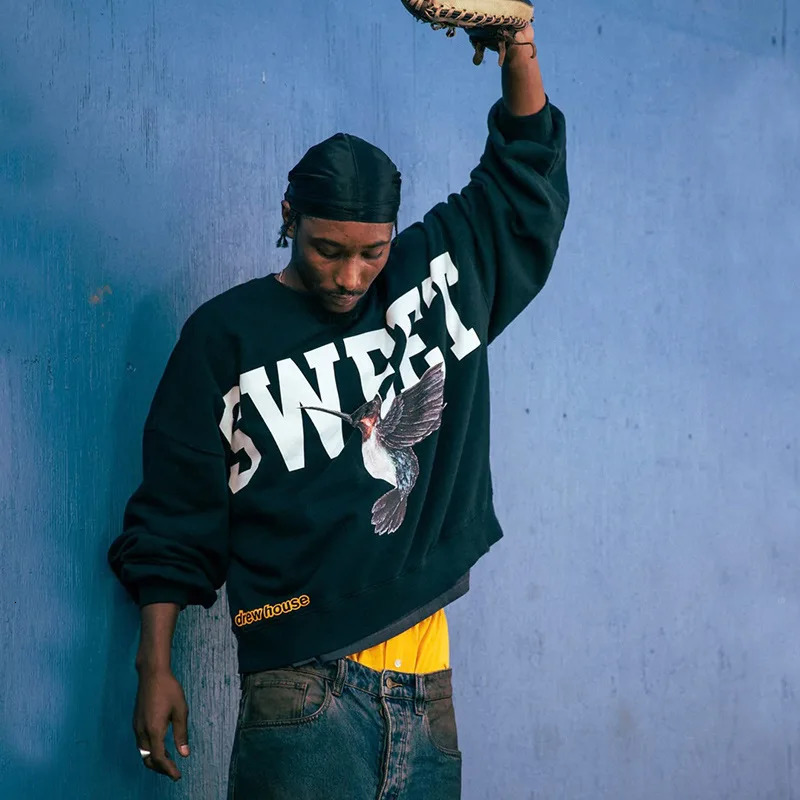 Fashion Menswear Europe and The United States Bieber Hummingbird Print Loose Round Neck Plus Fleece Hoodie Personality 250321