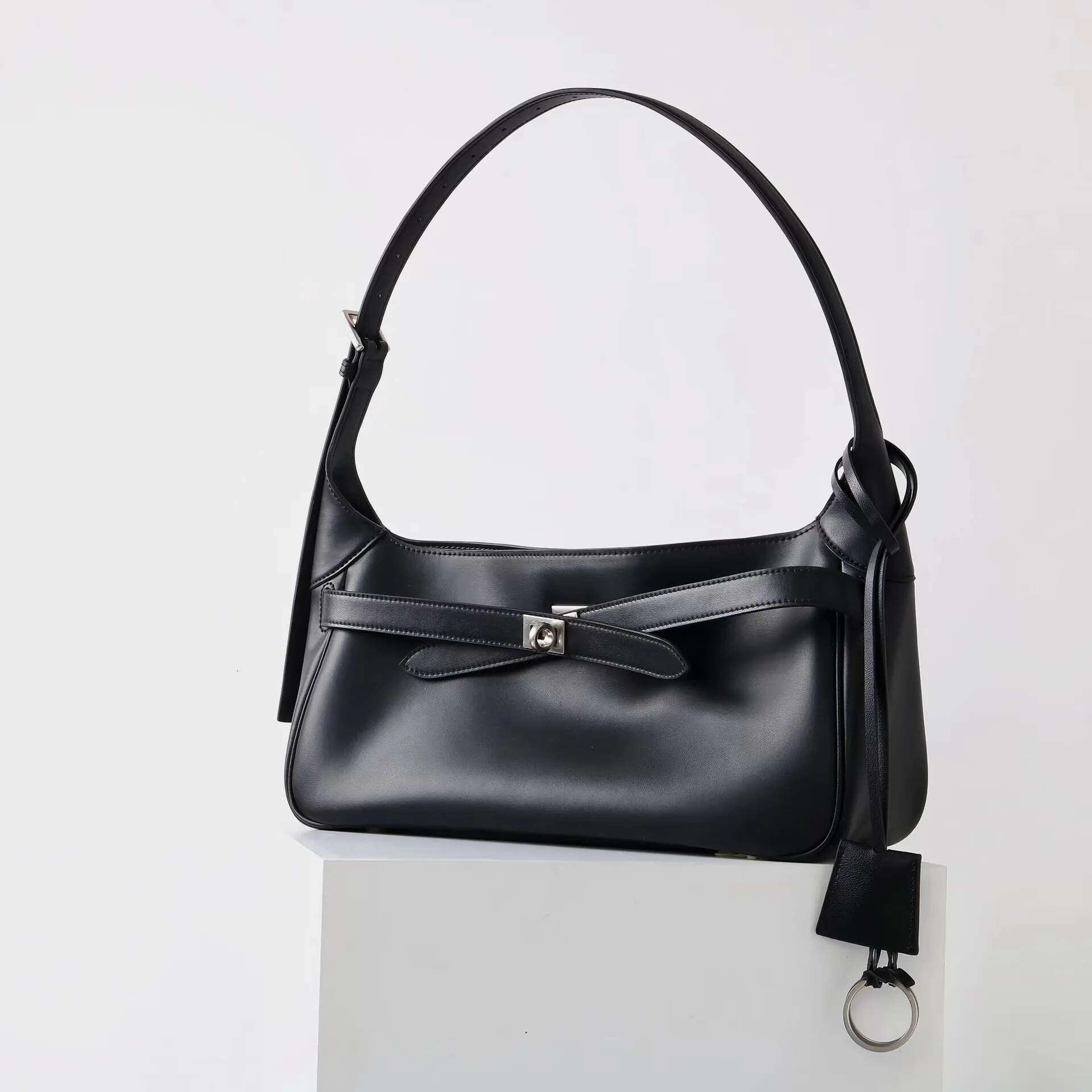 Genuine Leather Underarm 2025 New Niche Design Large Capacity Crossbody Tote Fashion Women Cowhide Handbag Shoulder Bag