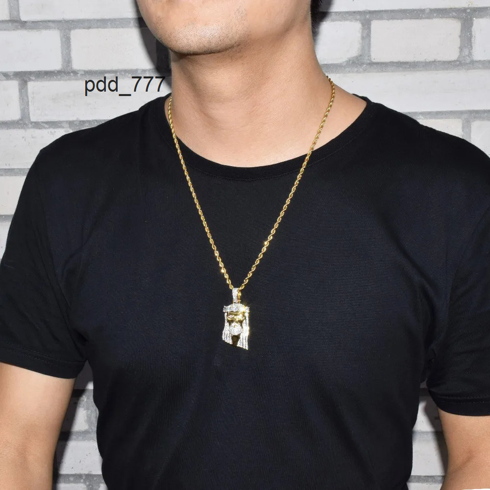 HipHop Small Jesus Pendant Necklace Mens S925 silver Inlaid Moissanite HipHop Trendy Jewelry