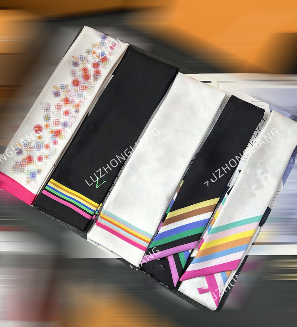 2025 New Designer Letter Style Color Striped Silk Scarf, ScarfS, Versatile Fashion Bag Strap, Hairband, Silk Fabric