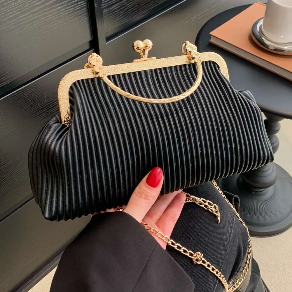 2025 New Women's Evening Dress Designer Elegant PU Leather Handbag Designer Exquisite Party Handbag Wallet Wedding Bag Cushion2