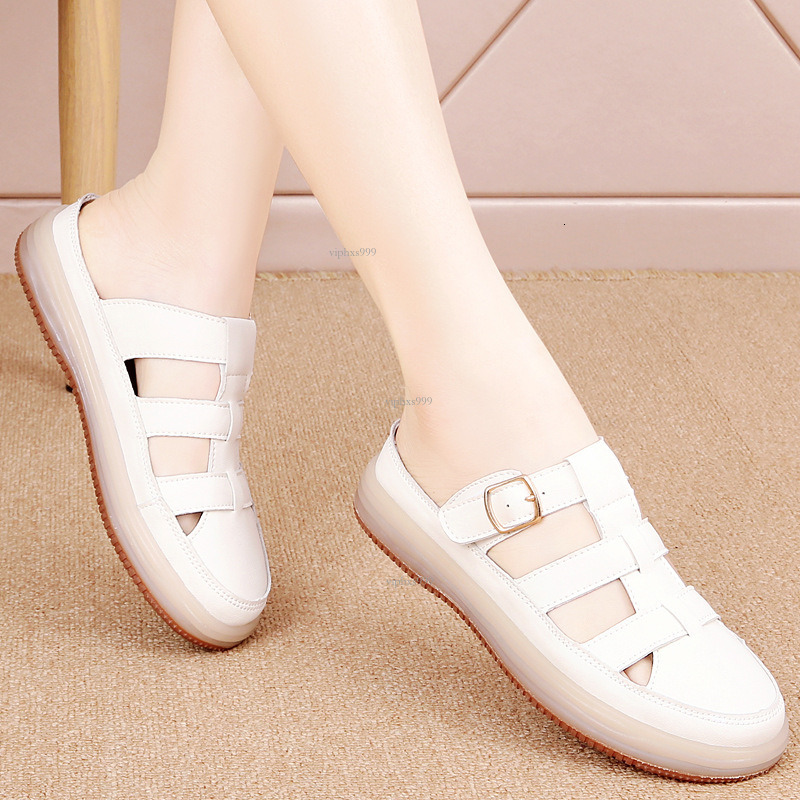 New Designer Sandals With Free Shipping Baotou Roman Sandals Women's 2025 Western Style Pig Cage Jelly Flat Bottom Casual Brand Hollow Beach Shoe