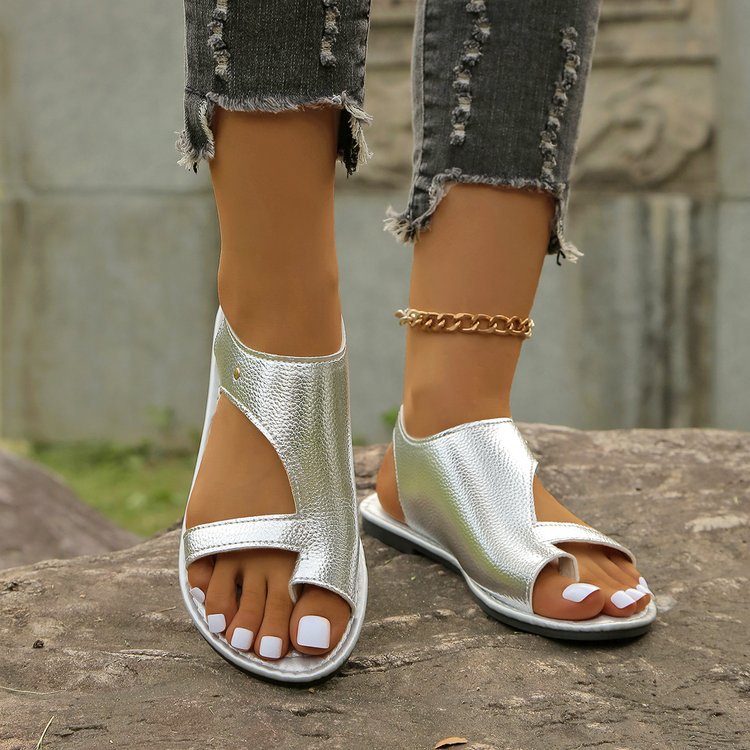 designer shoes 2025 Cross-border summer style Southeast Asian toe-loop hollow flat sandals for women foreign trade large size simple beach sandals