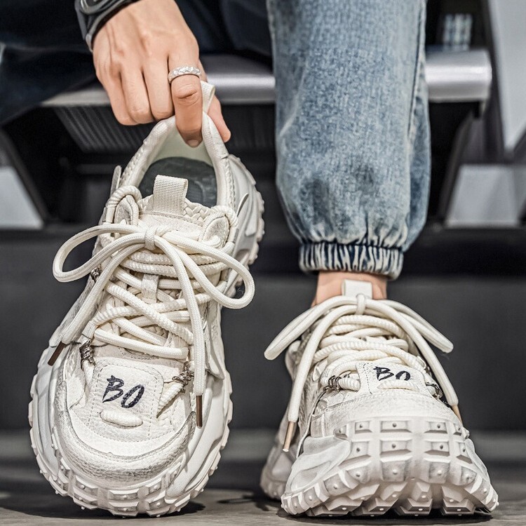 European Men's Shoes 2025 Autumn Winter New Trendy Brand High-End Big Toe Wide Foot Sports Casual Height-Increasing Dad Sneakers