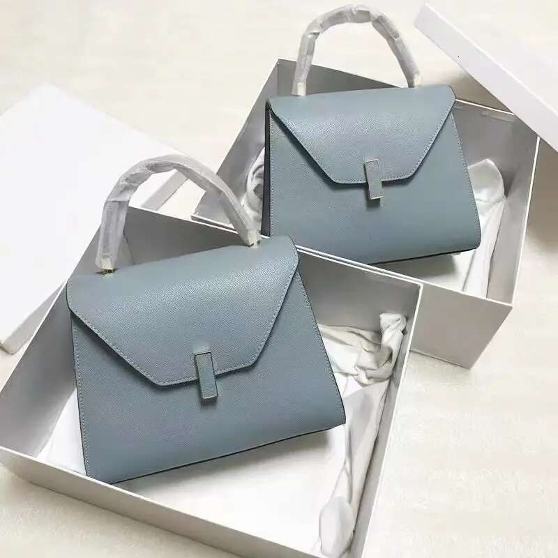 Leather Women's 2023 New Ladies Square Handbag Brand Designer Trendy Replica Shoulder Crossbody Messenger Bag Promotion