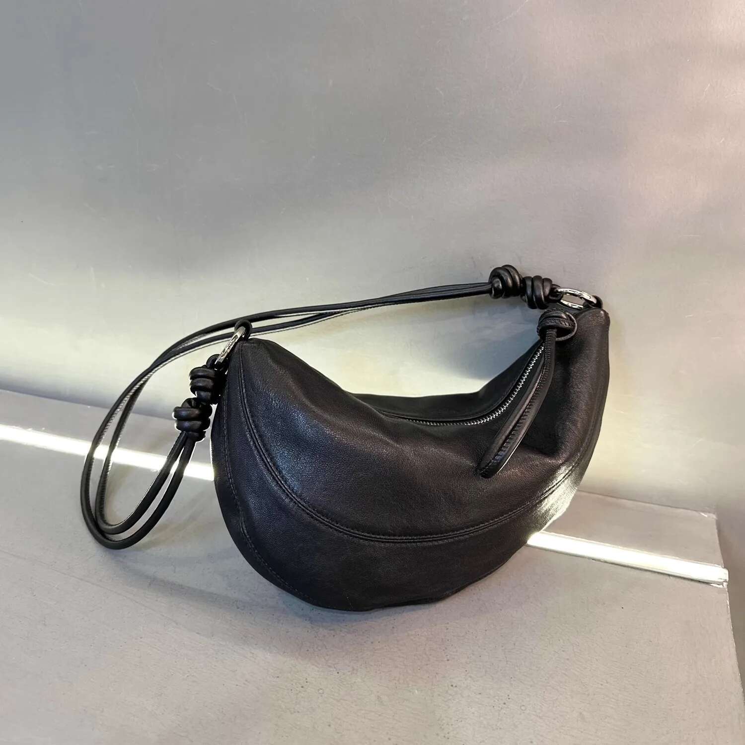 2024 New Women Brand Vintage Large Capacity Half Moon Bag Leather Single Shoulder Crossbody Purses And Handbags