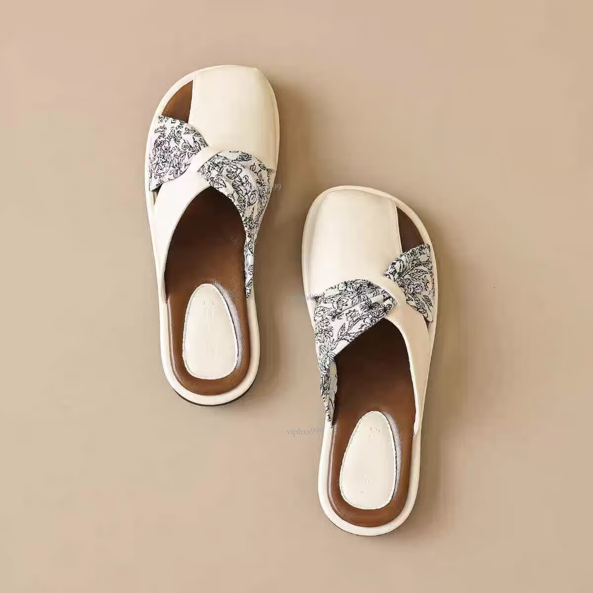 New Designer Sandals With Free Shipping Large Size Flat Bottomed Half Slip Slippers Women Wearing Out Baotou New Chinese Style Printed Casual Sandals 