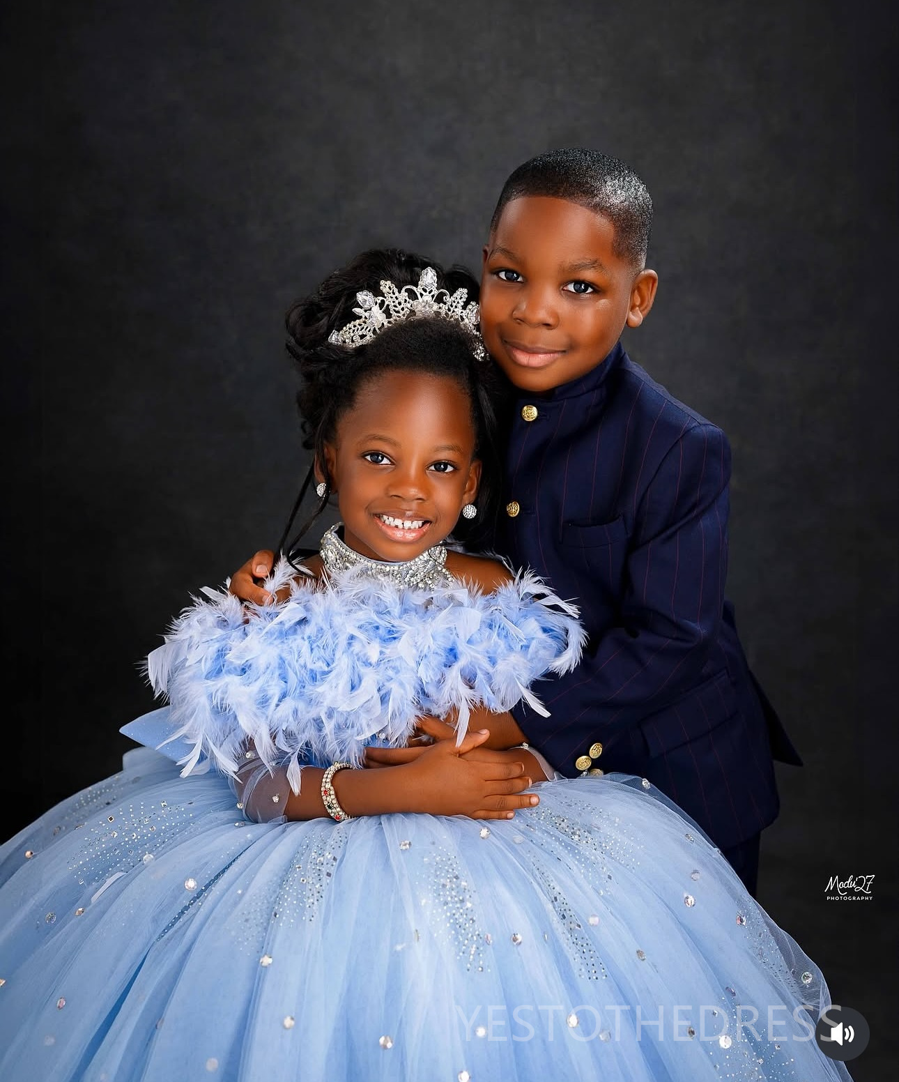 2025 Aso Ebi Blue Flower Girl Dresses Children Birthday Dress Illusion Feather High Neck Rhinestones Tiered Tulle Princess Queen Ball Gown For Marriag