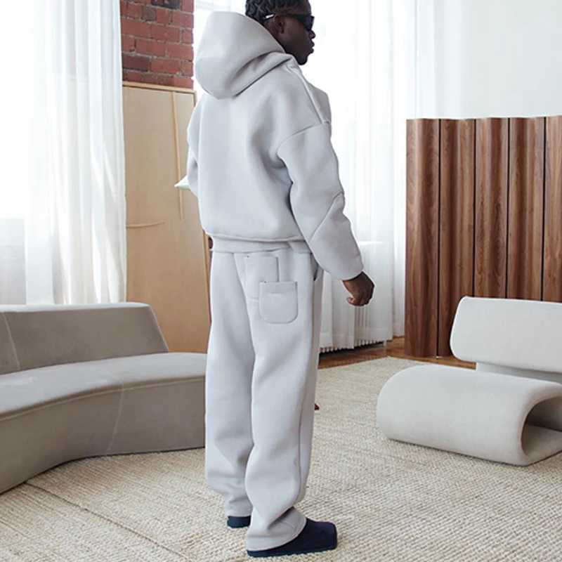 Y2k Fashion Hoodie Men And Women Casual Loose Streetwear Personalized MultiFunctional Pullover Hoodie Jogger Sweatpants Set J251104