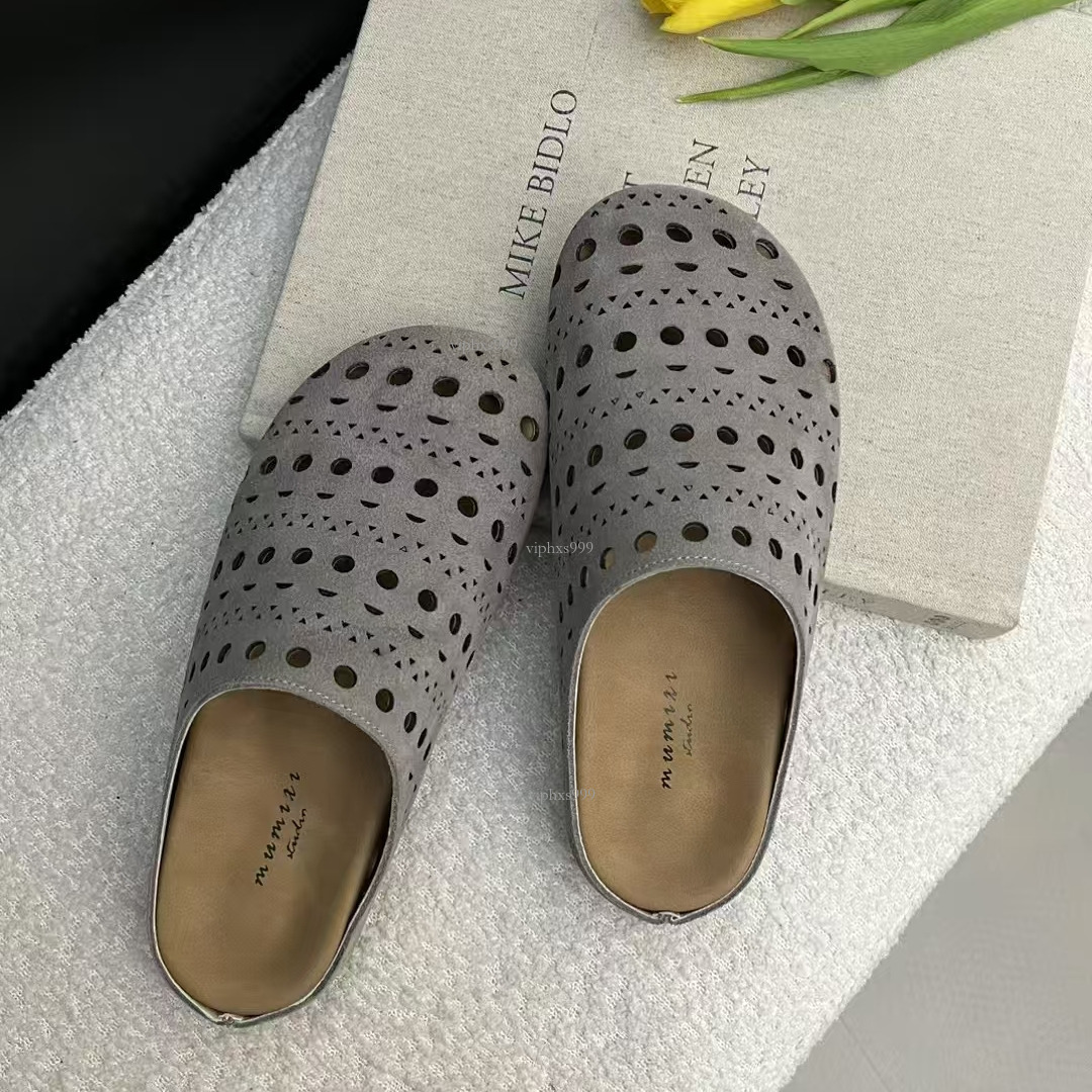 New Designer Sandals Niche Carved Flower Hollow Lazy Person's Half Slippers Women's Outdoor Wear Breathable Thick Sole Comfortable And Fashi