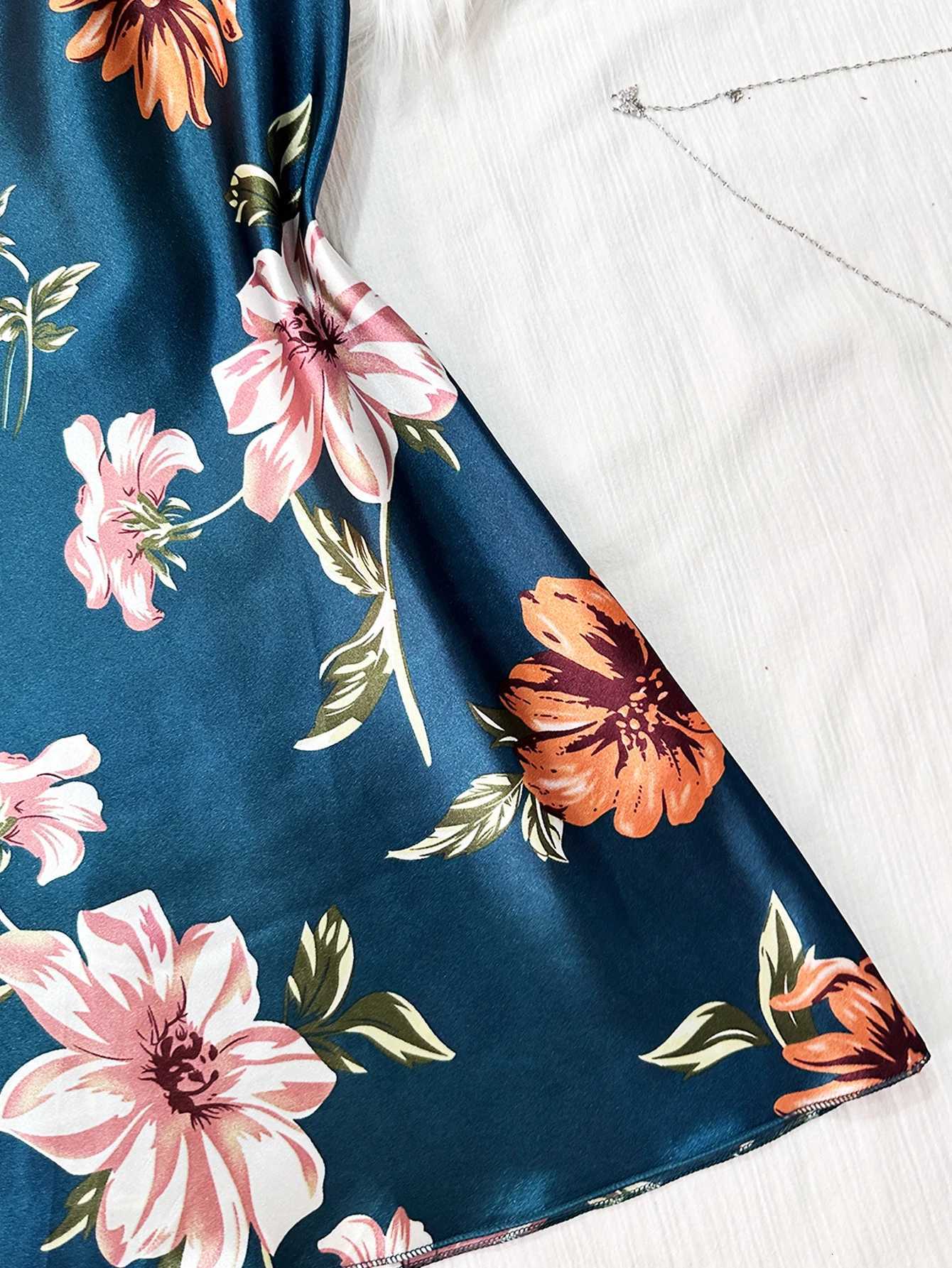 Designer Summer slip dress in thin ice silk nightdress imitation silk sexy print halter slip nightdress women Y251104