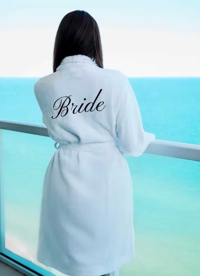 Bridal Personzed Bathrobes Wedding for Bride Custom Matching Bridesmaids Robes Cozy Terry Bathrobe Mrs Name Dressing Gown C251104