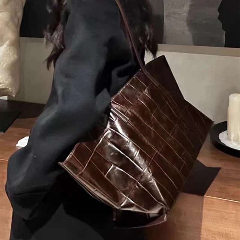 Super High-End Cowhide Tote Large Capacity Genuine Leather Crocodile Pattern Women Shoulde New Brand Shopping Bag