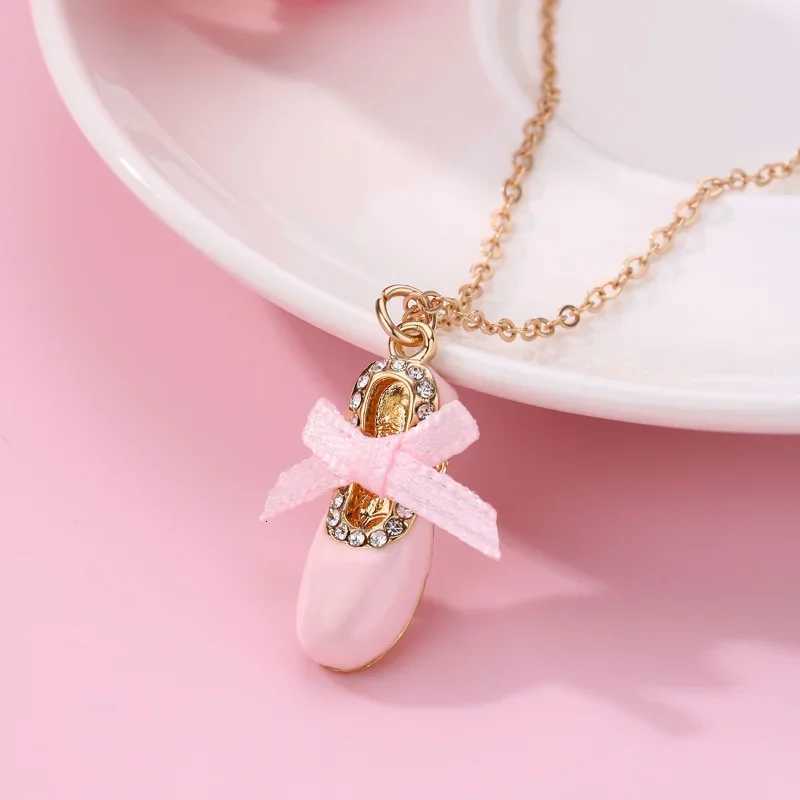 Luoluobaby 1 Pcs Cute Ballet Shoes Pendant Necklace for Kids Girls Friendship BFF Necklaces Best Friend Jewelry GiftsXJ251104