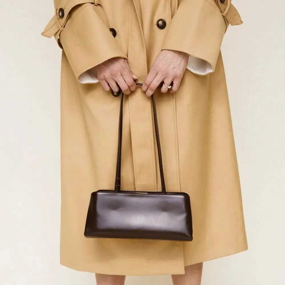 Chocolate clair Bag New Luxury Designer Shoulder Handbag Fashionable Top Handle Baguette Bag Ladies Elegant Clip bag X251104
