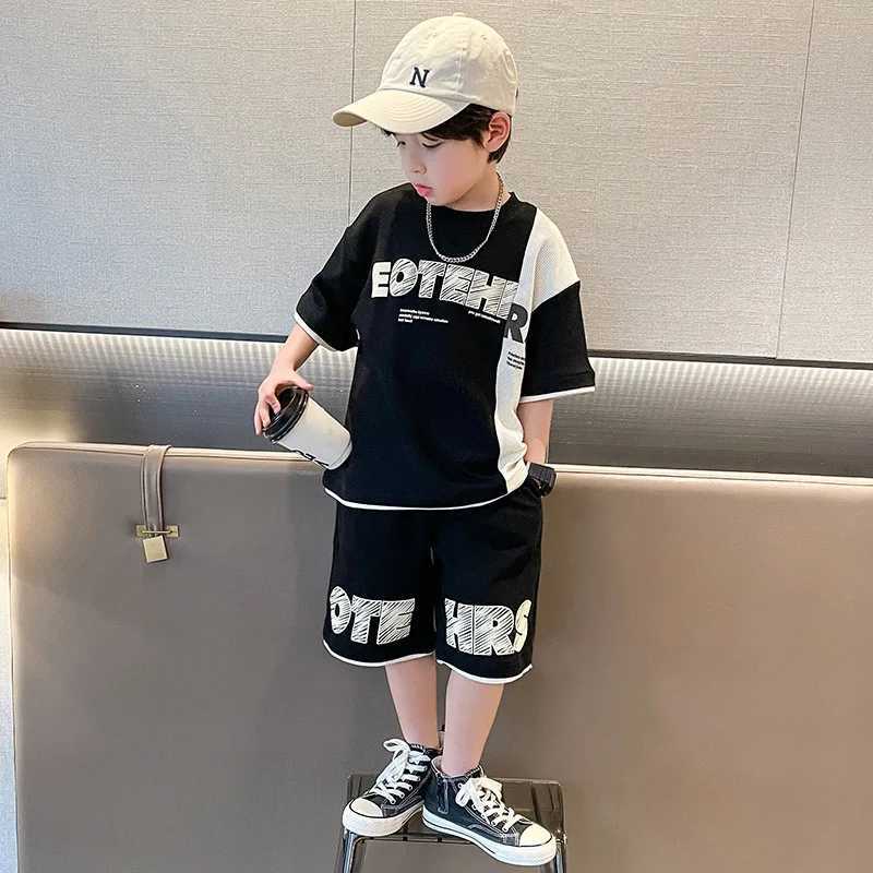 New Summer Teenagers Boys ClothSets Child Fashion Letter Top and Shorts 2PCS Kids Tracksuit 4 5 6 7 8 9 10 12 13 14 Years J250403