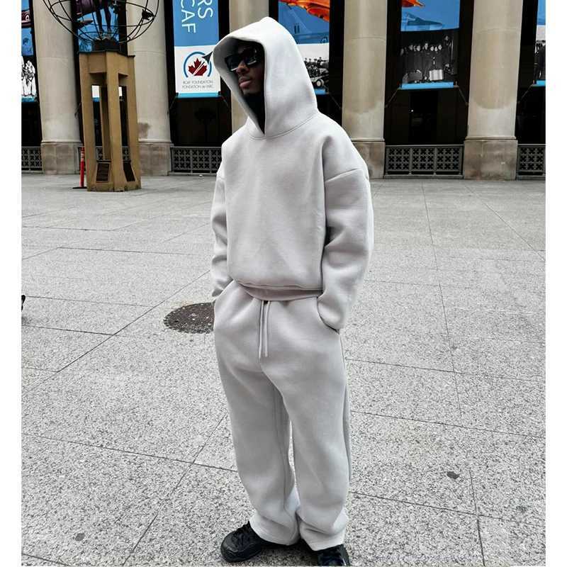 Y2k Fashion Hoodie Men And Women Casual Loose Streetwear Personalized MultiFunctional Pullover Hoodie Jogger Sweatpants Set J251104