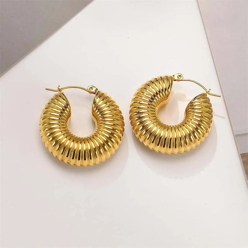 Fashion Gold Plated Round Thick Hoop Earrings for Women Metal Thread Texture Jewelry Gifts 250326