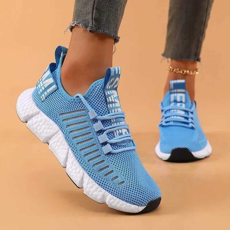 Womens fashionable and comfortable mesh shoes casual walking cycling running sports shoes breathable and lightweight outdoor shoes Z250403