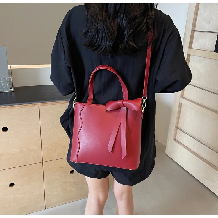 Womens PU Leather Cross body Bag Y2K Korean Fashion Handbag Womens Shoulder Bag Womens Simple Handbag and Wallet 250402