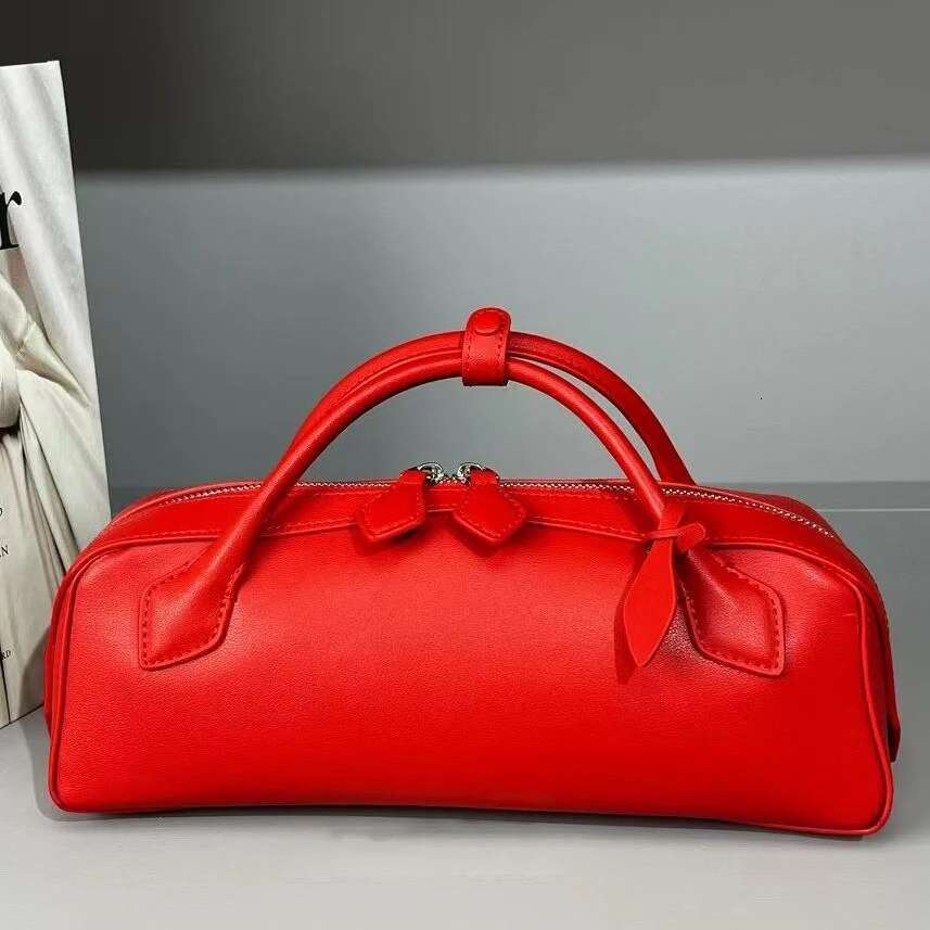 Genuine Leather Vintage Sausage Bag 2025 New Niche Design Ins Fashion Y2k High-Quality Cowhide Women's Simple Long Handbag