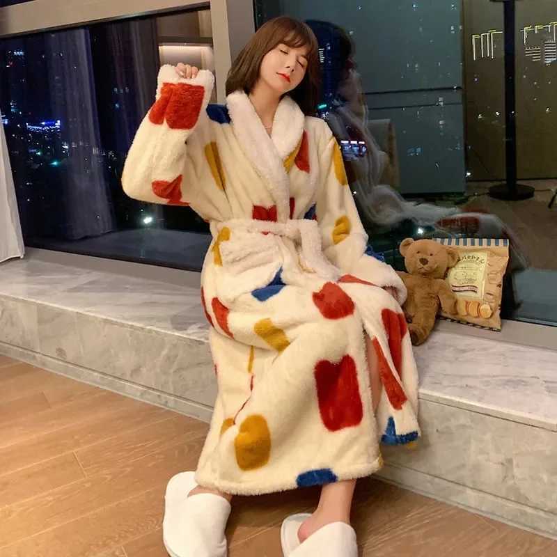 Designer Winter New Kimono Robe Womens Coral Velvet Thickened Bathrobe Extra Long Female Flannel Dressing Gown Loose Home Clothes Y251104
