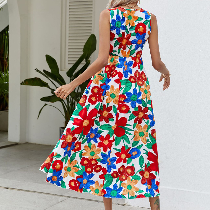 2025 Summer New Vacation V-neck Waist with Large Flower Beach Dress
