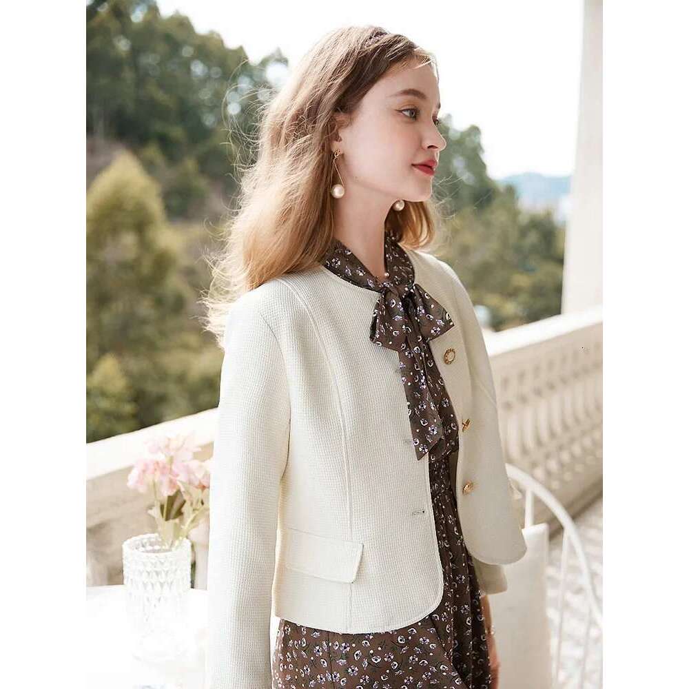 Autumn Short Coat for Women New French Small Fragrance Wide-waist O-Neck Female Cardigan