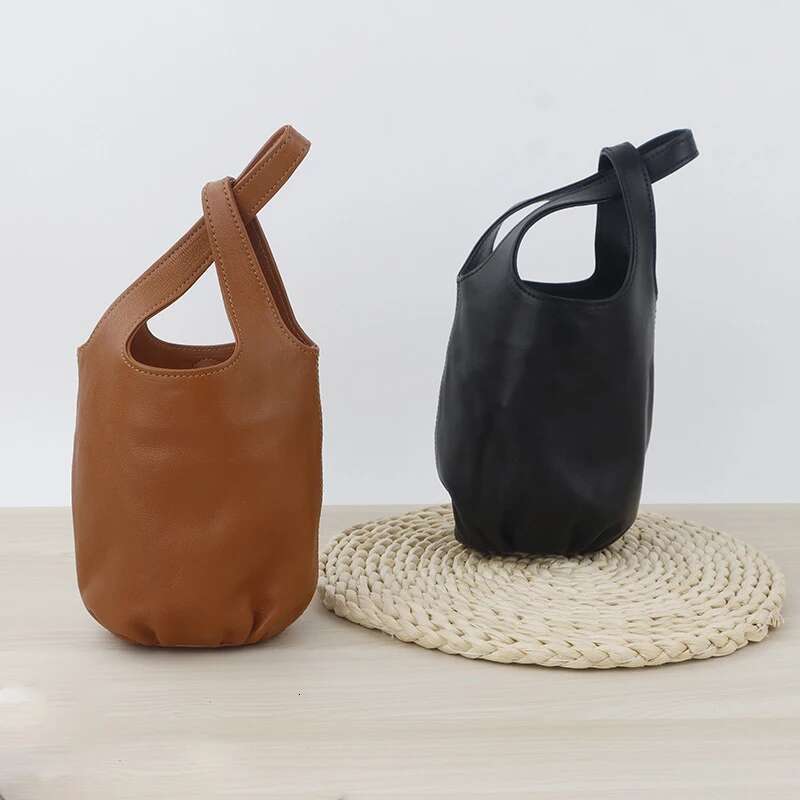 Sheepskin Bucket 2025 New Japanese Literary Genuine Leather One-Shoulder Crossbody Fashion Women's Vintage Handbag Bag