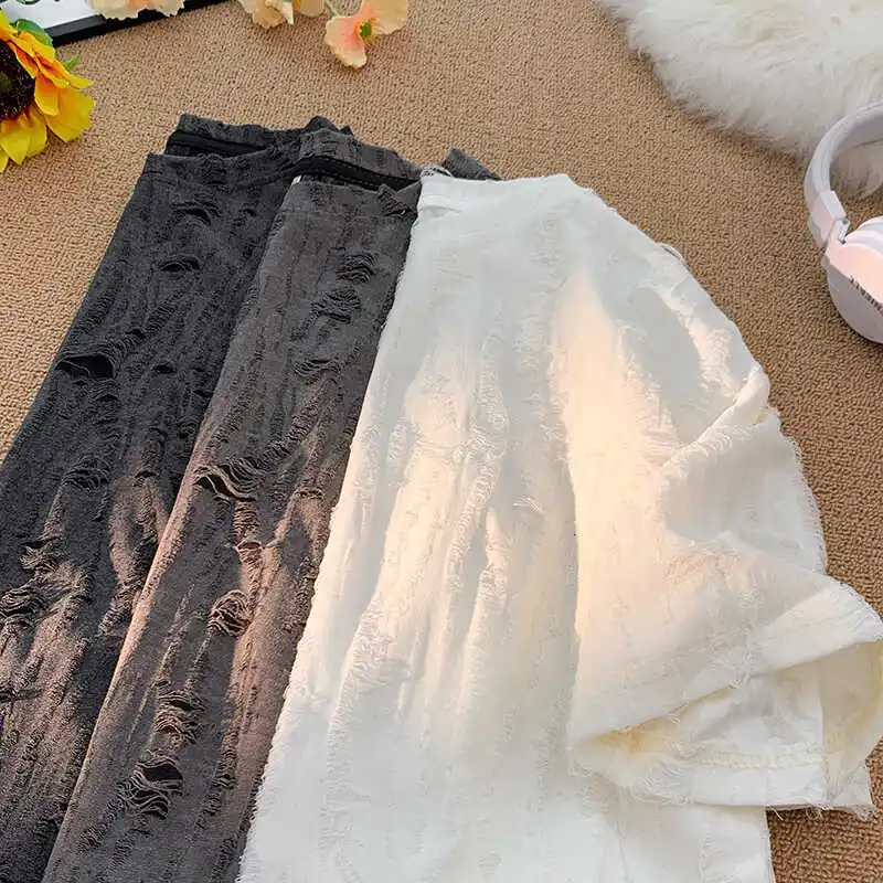 Niche Hollow Hole Short Sleeve T-shirt Mens Street Hip Hop 1/3 Sleeve Trendy Loose American Couple Fashion Top City 250403