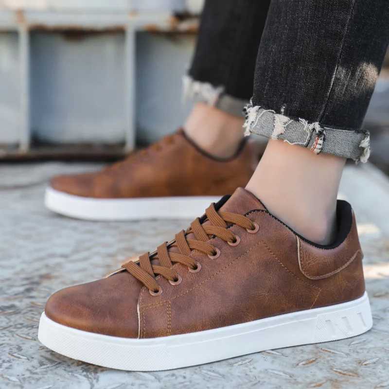 Classic Men Leather Shoes Thick-soled Casual Sneakers Trendy Lace-up Walking Shoes Spring Anti-slip Comfortable Vulcanized Shoes Z250403