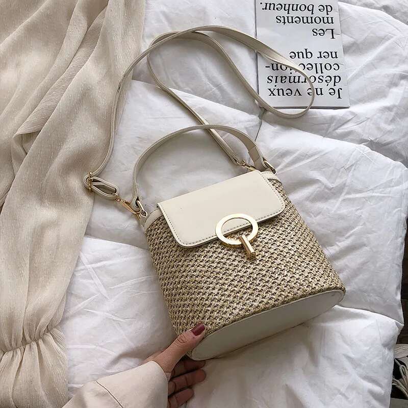 Beach Lady Travel Purses And Handbags Casual Chains Straw Bucket Women Summer Messenger Rattan Bags Shoulder Bag Bolsa