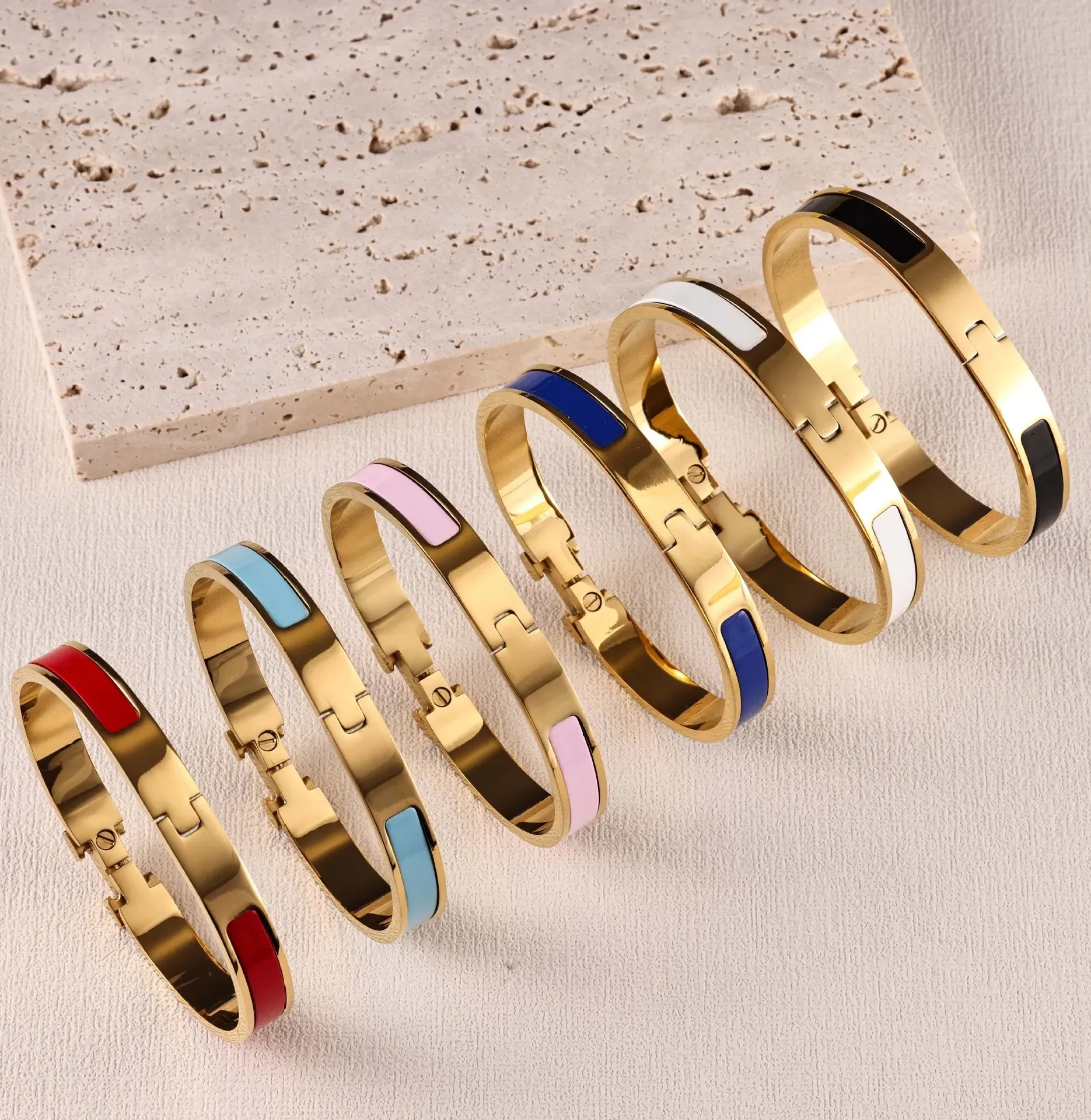 High quality bracelet designer bracelet for women men gold bracelet bangle 8MM wide Stainless Steel Gender Neutral Classic wedding 18K Gold Plated female bracelets