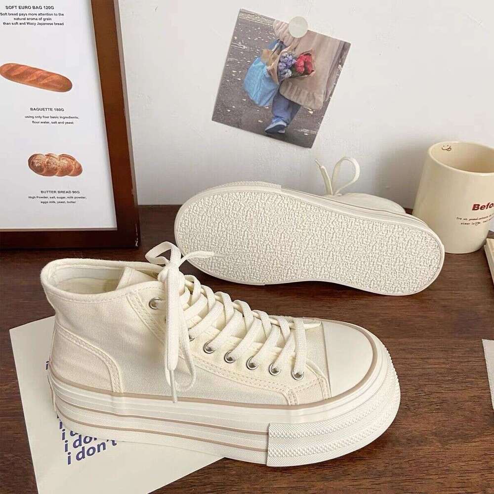 New shoes high top, 2025 college style, versatile for women, autumn soft thick soled canvas shoes, Korean version, height increasing