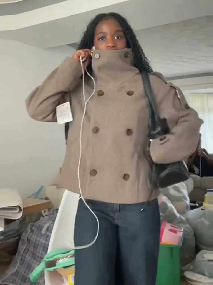 Chic Stand Collar Short Woolen Coats Women Solid Zipper Single Breasted Full Sleeve Pockets Jacket 2025 Autumn Lady Outwear J251103