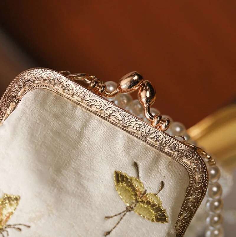 Bamboo Knot Banquet Handbag Chain Bar Metal Buckle Embroidered Pearl Bag crochet bag embroidery gifts