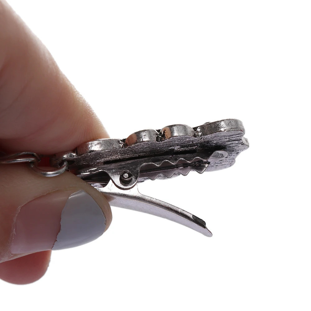 Womens decorative flower collar sweater shawl clip shirt chest retro duck charm accessories gift 250403y